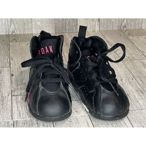 Air Jordan 7 Retro Black Pink and White Sneaker, Great Condition, Child 6C - Picture 3 of 5